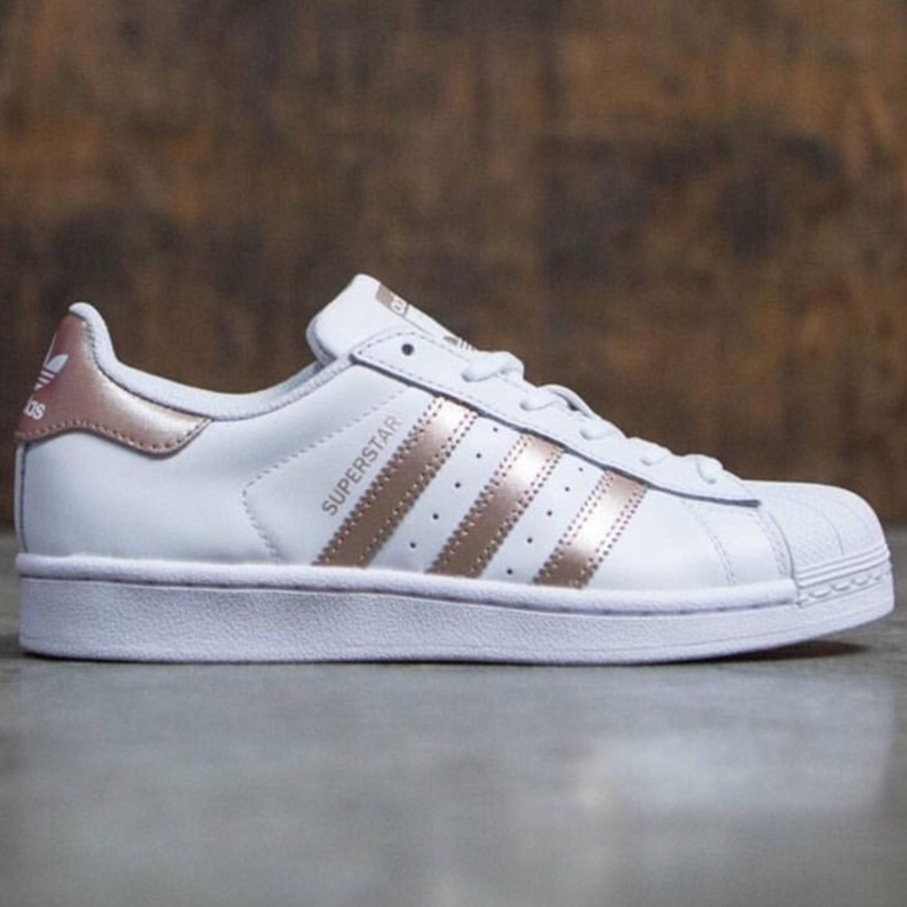 Adidas shell toe bronze 3 stripe Superstar 8 1/2